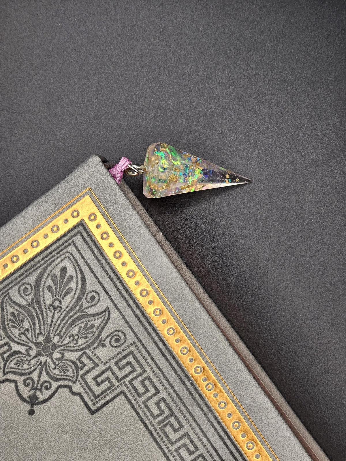 Holo gold pendulum bookmark
