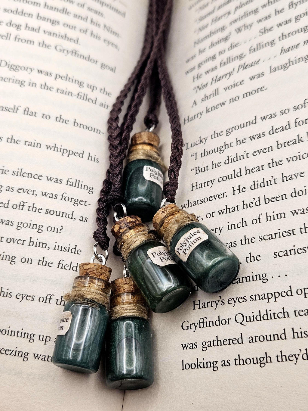 Mini green potion bottle bookmark-Fantasy inspired magical elixir for book lovers.