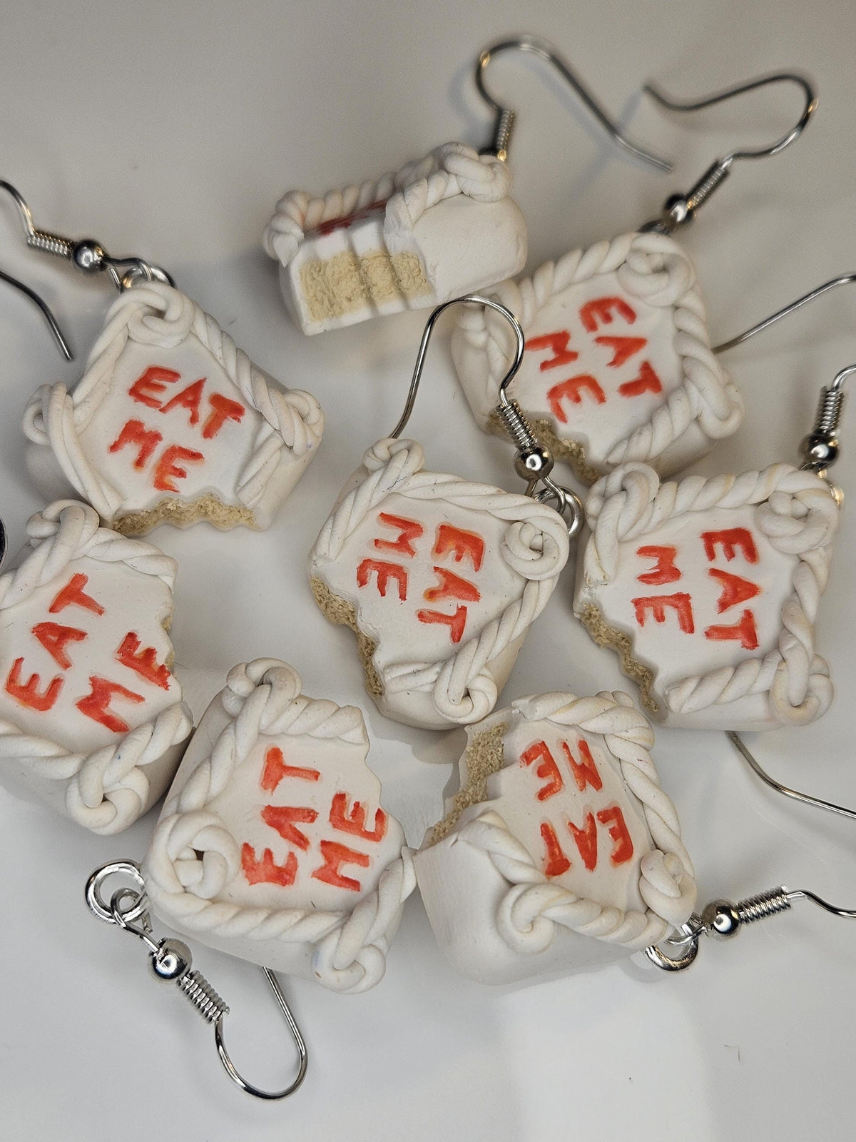 Alice in wonderland- Drink me Potion and eat me cake earrings
