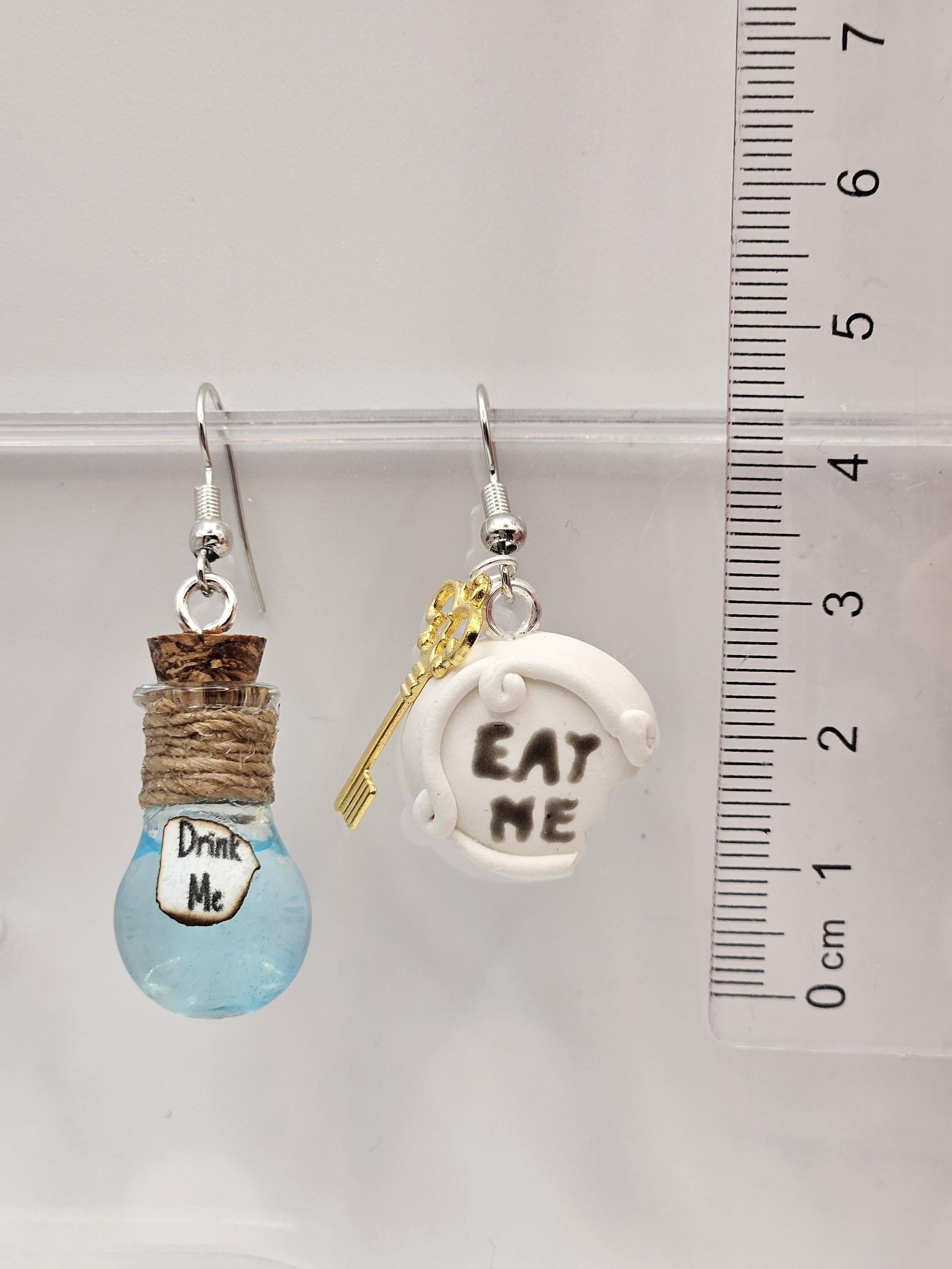 Alice in wonderland- Drink me Potion and eat me cake earrings
